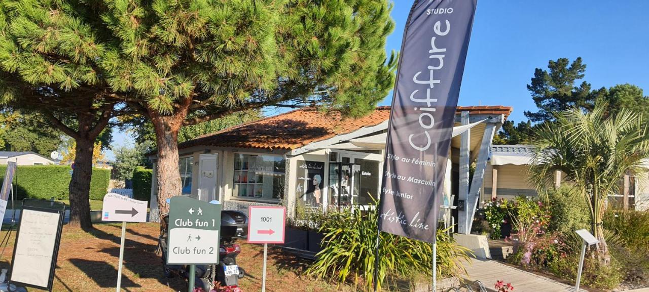 Mobilhome 2Ch Climatise-Terrasse Fermee-4 Velos-Camping 4 Etoiles Les Charmettes Ле Мат Екстериор снимка