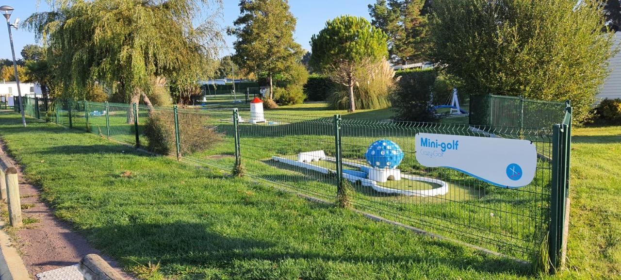 Mobilhome 2Ch Climatise-Terrasse Fermee-4 Velos-Camping 4 Etoiles Les Charmettes Ле Мат Екстериор снимка