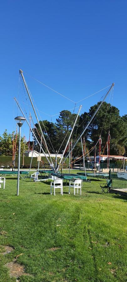 Mobilhome 2Ch Climatise-Terrasse Fermee-4 Velos-Camping 4 Etoiles Les Charmettes Ле Мат Екстериор снимка