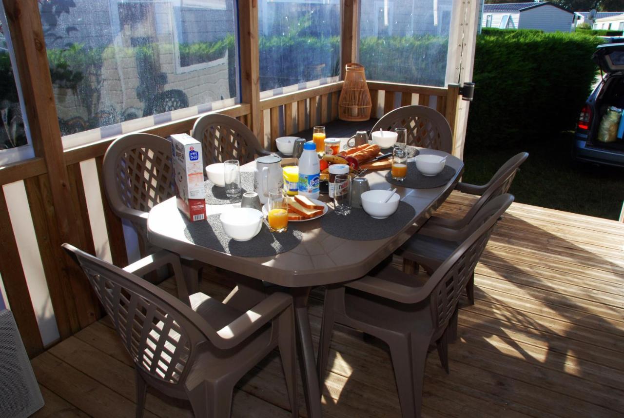 Mobilhome 2Ch Climatise-Terrasse Fermee-4 Velos-Camping 4 Etoiles Les Charmettes Ле Мат Екстериор снимка