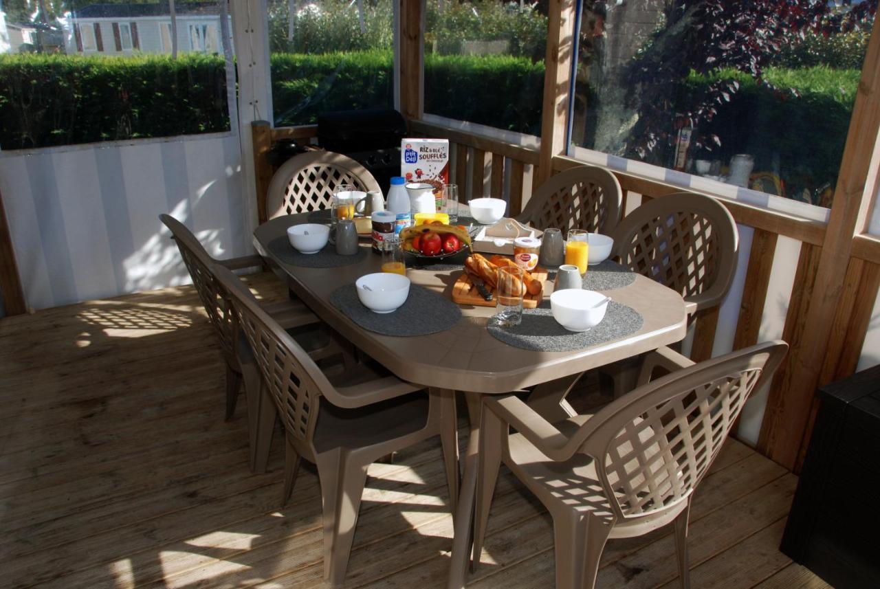 Mobilhome 2Ch Climatise-Terrasse Fermee-4 Velos-Camping 4 Etoiles Les Charmettes Ле Мат Екстериор снимка