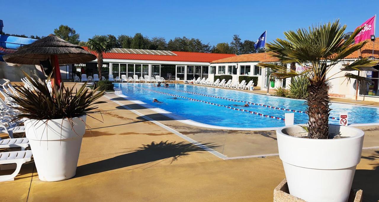 Mobilhome 2Ch Climatise-Terrasse Fermee-4 Velos-Camping 4 Etoiles Les Charmettes Ле Мат Екстериор снимка
