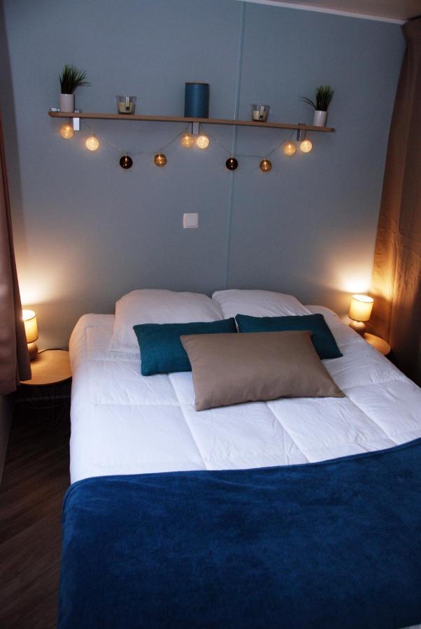 Mobilhome 2Ch Climatise-Terrasse Fermee-4 Velos-Camping 4 Etoiles Les Charmettes Ле Мат Екстериор снимка